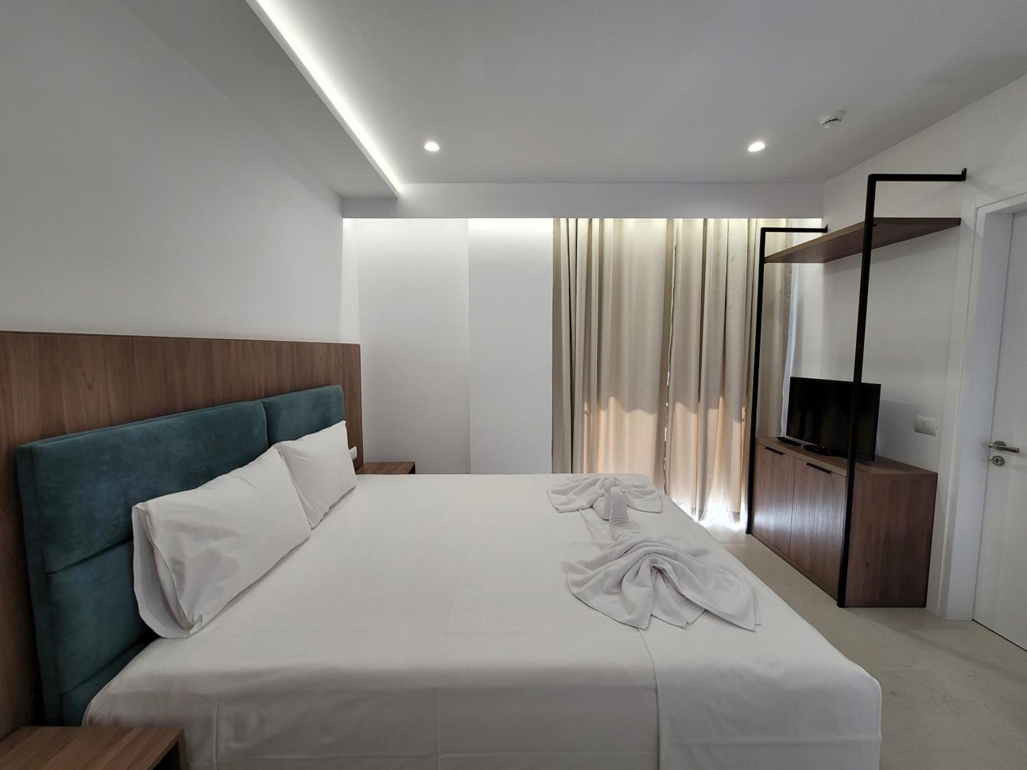 Prestige Hotel Ksamil Eksteriør bilde