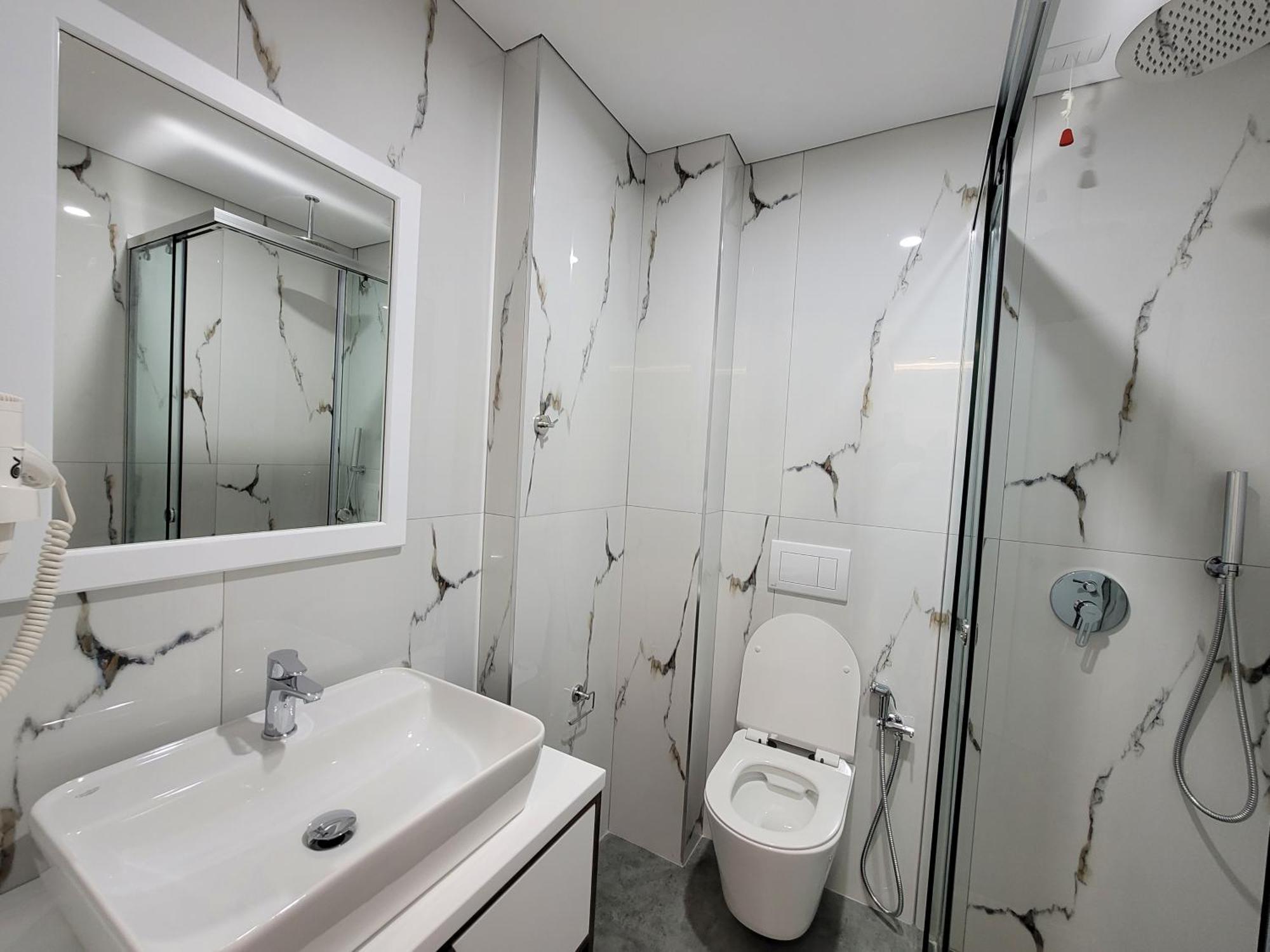 Prestige Hotel Ksamil Eksteriør bilde
