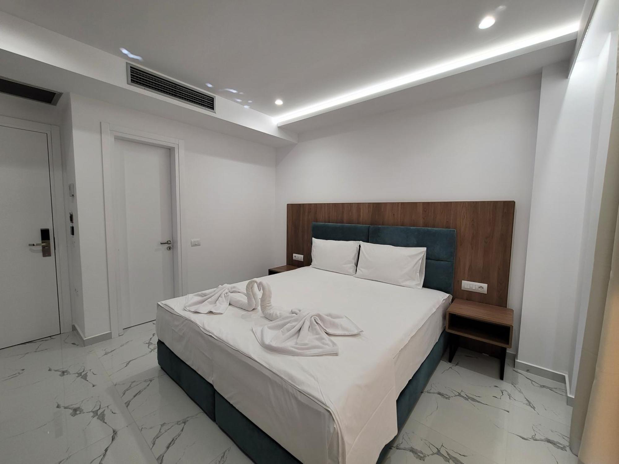 Prestige Hotel Ksamil Eksteriør bilde