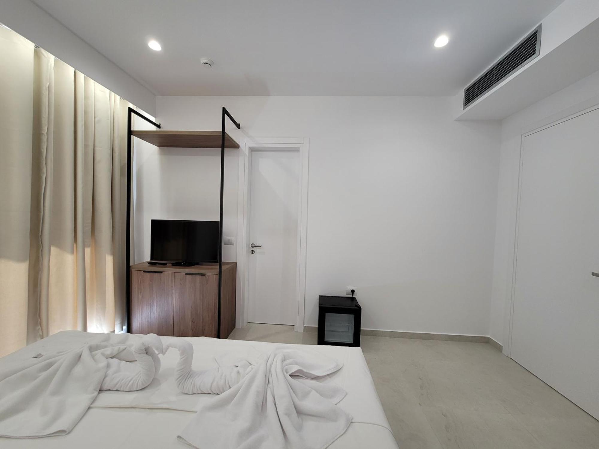 Prestige Hotel Ksamil Eksteriør bilde