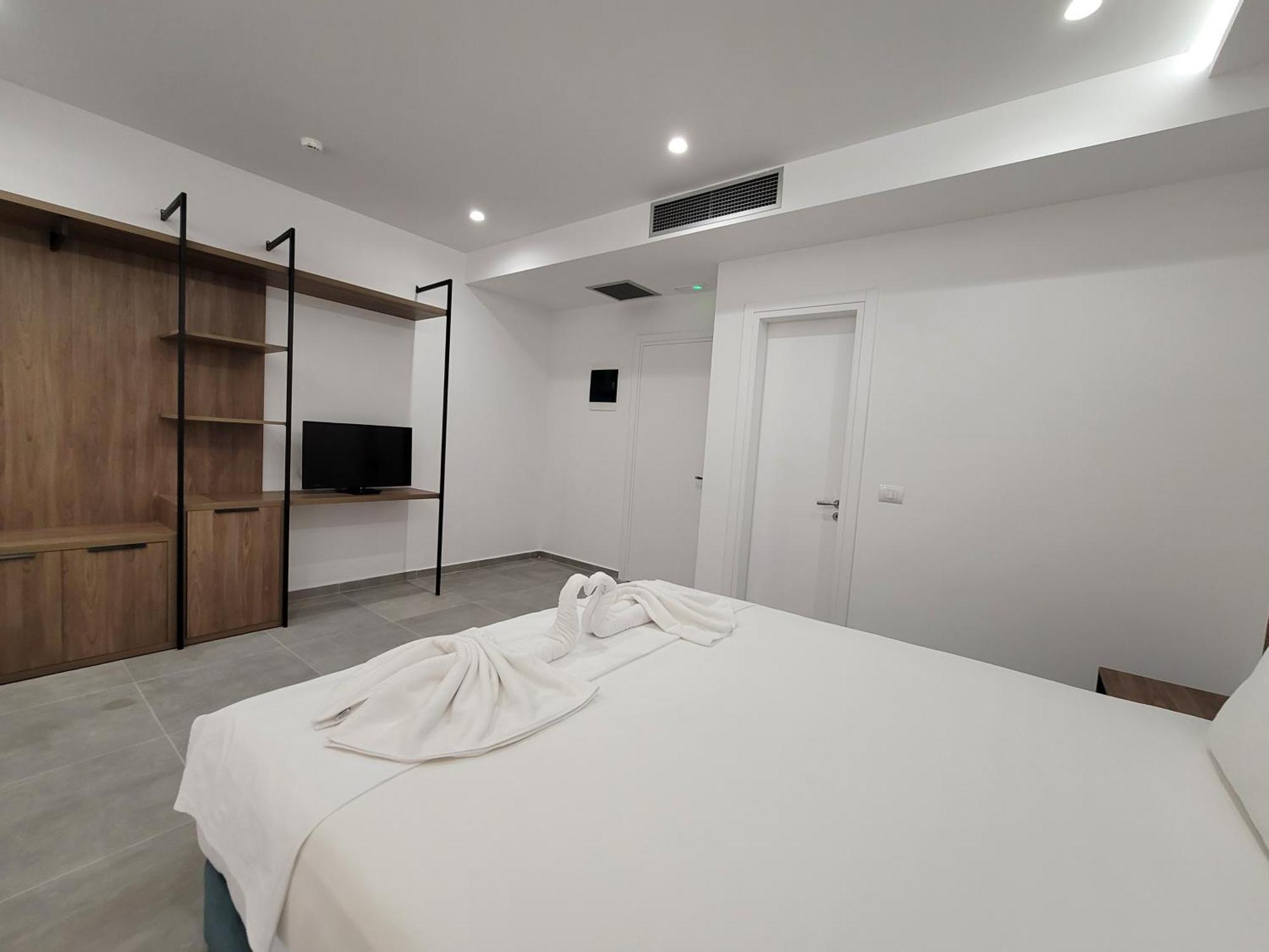 Prestige Hotel Ksamil Eksteriør bilde