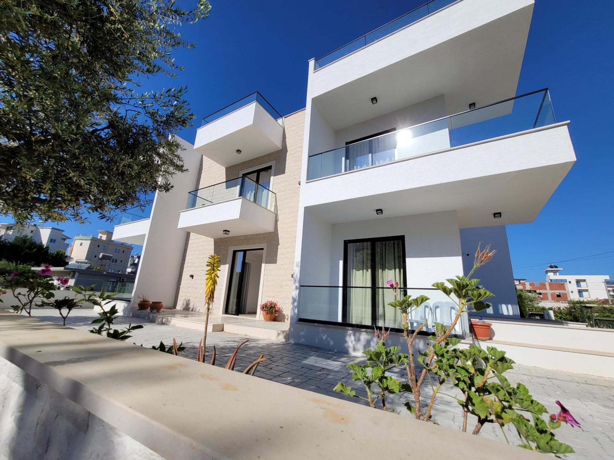Prestige Hotel Ksamil Eksteriør bilde