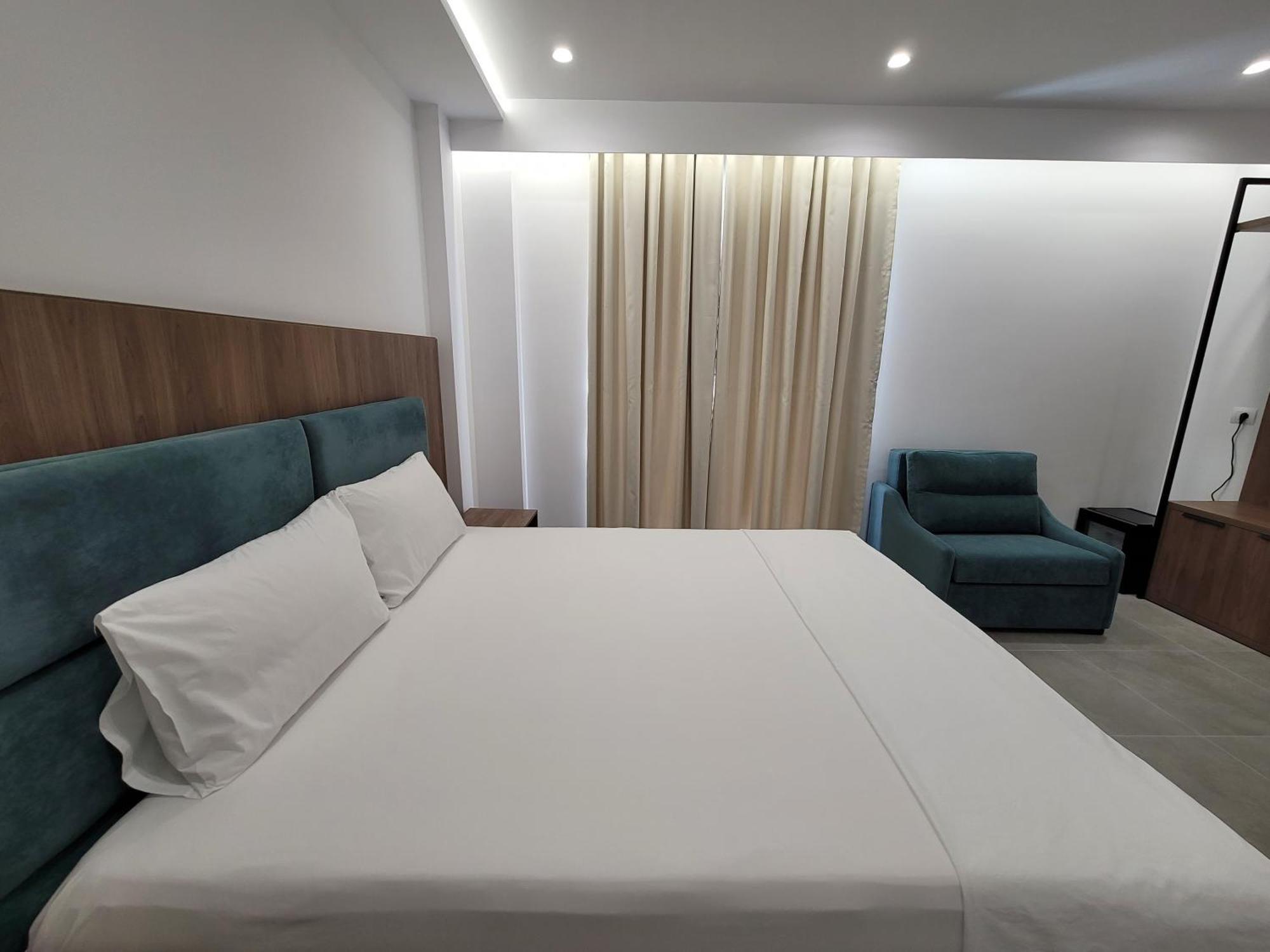 Prestige Hotel Ksamil Eksteriør bilde