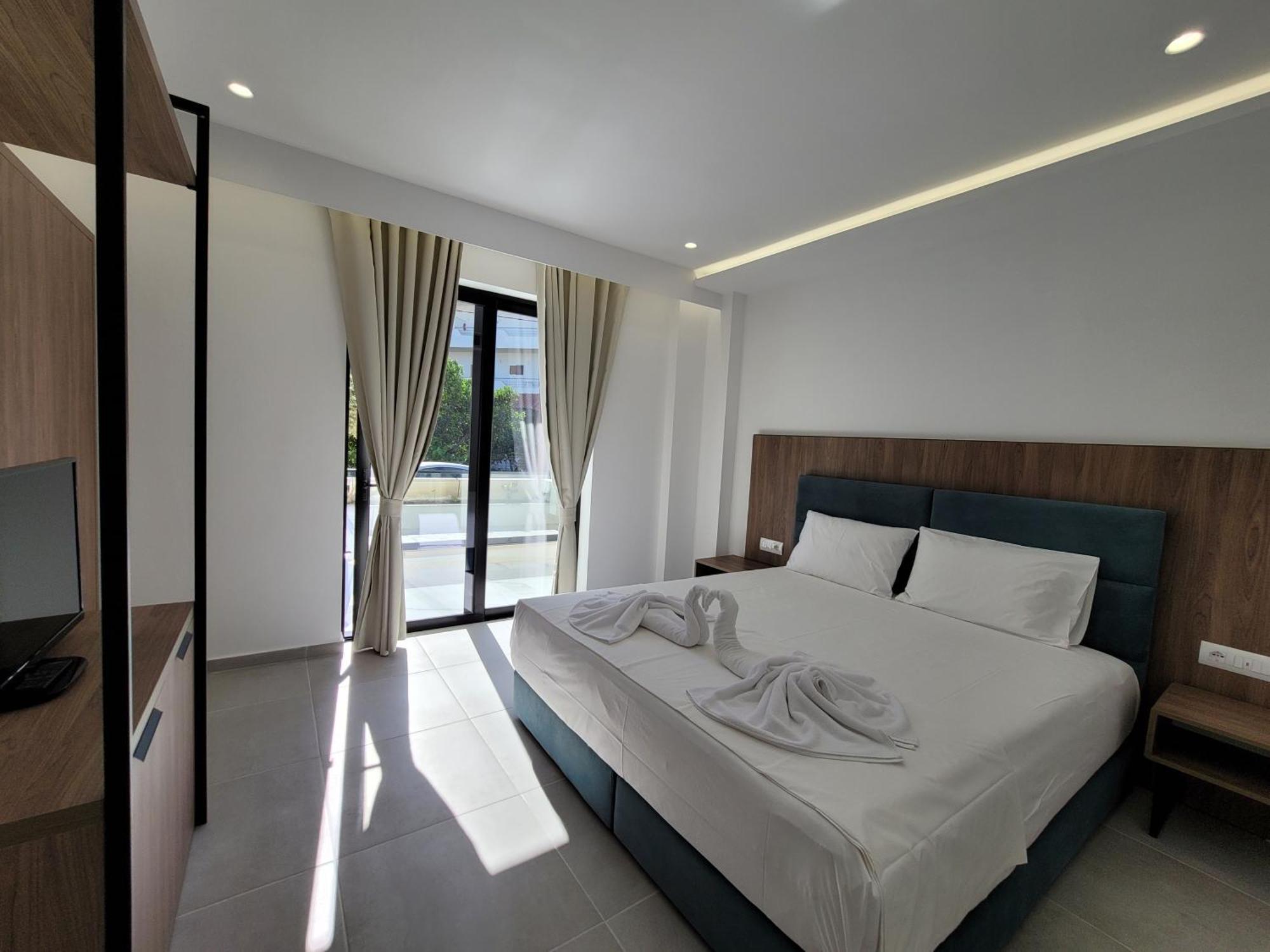 Prestige Hotel Ksamil Eksteriør bilde