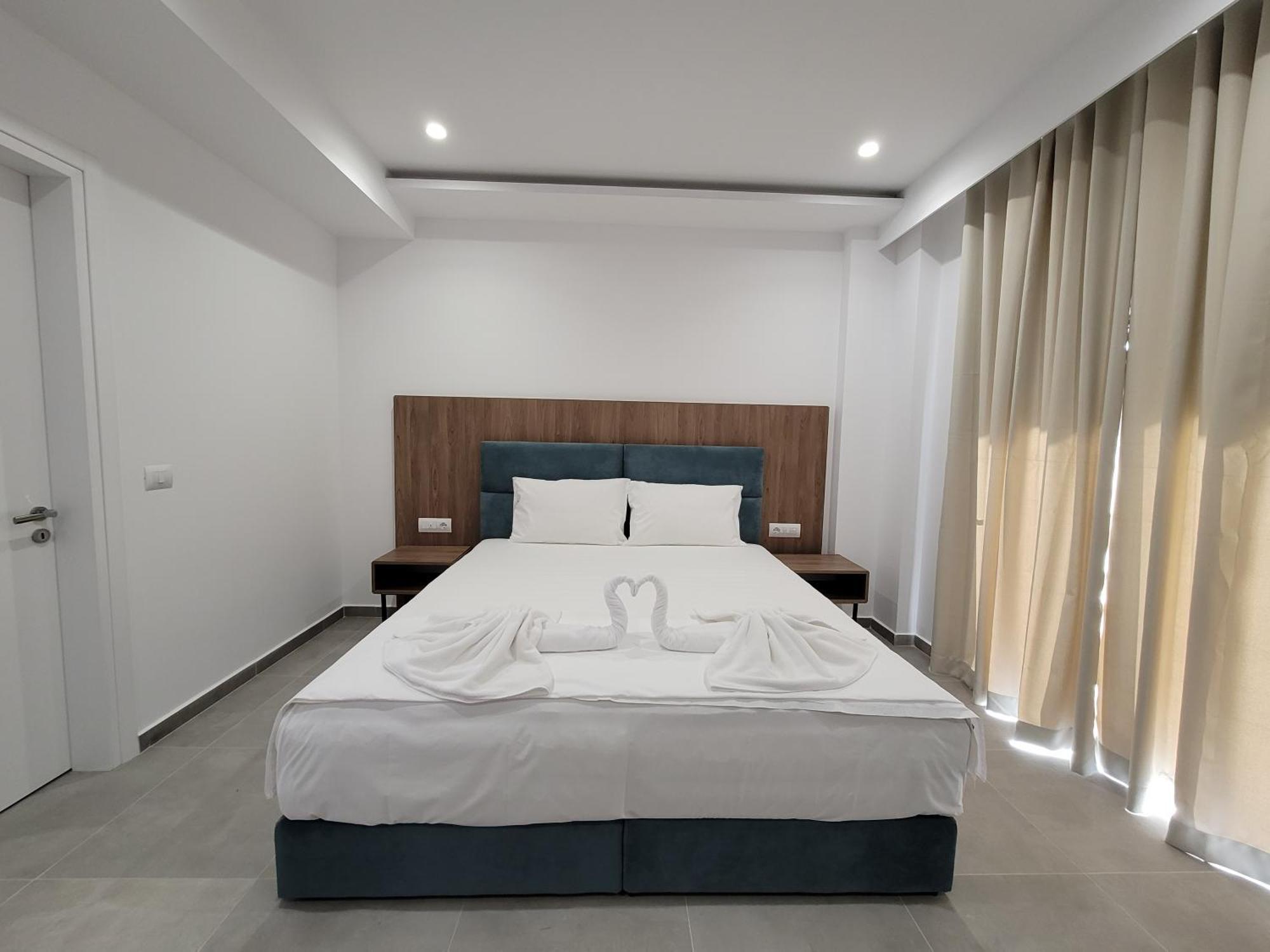 Prestige Hotel Ksamil Eksteriør bilde